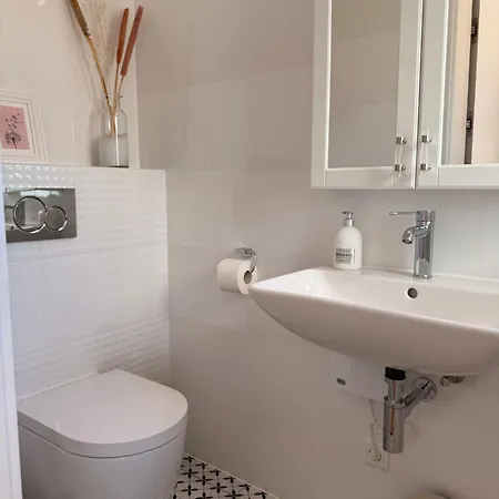 Elegantes Seeidylle Mit Blick Auf * Möhnesee