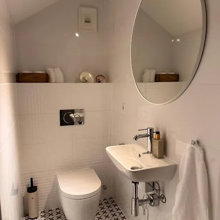 Elegantes Seeidylle Mit Blick Auf Möhnesee