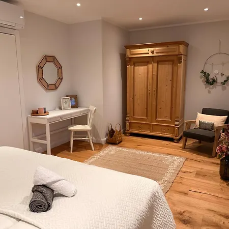 Elegantes Seeidylle Mit Blick Auf Möhnesee