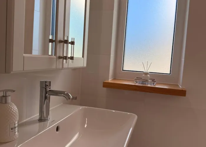 Seeidylle Am - Designhaus Mit Viel Platz Fuer 6 Personen Hébergement de vacances *